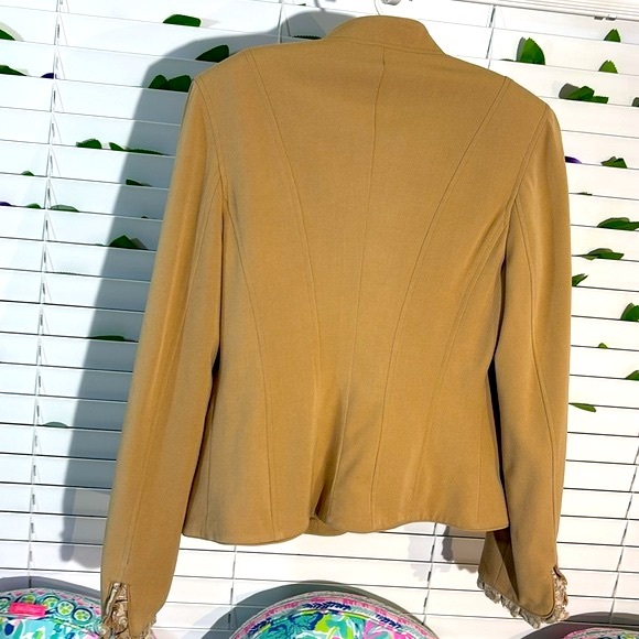 Grace by Dane Lewis fitted jacket with pretty lacy cuffs - Picture 3 of 5